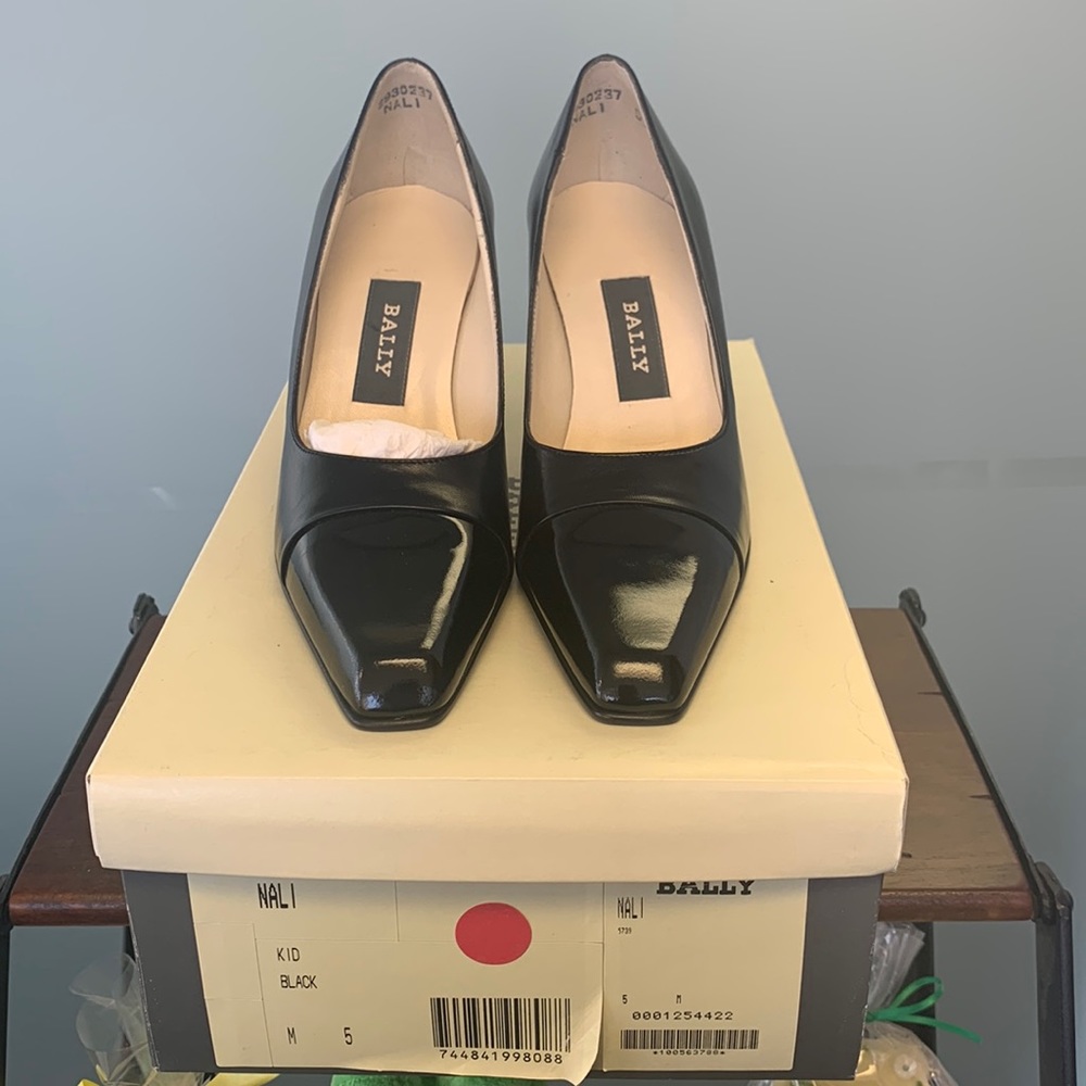 Bally Nali Brand New In Box